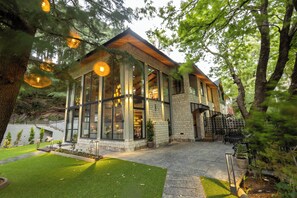 Exterior - The Chestnut Grove (Dalhousie)