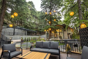 Terrace/patio - The Chestnut Grove (Dalhousie)