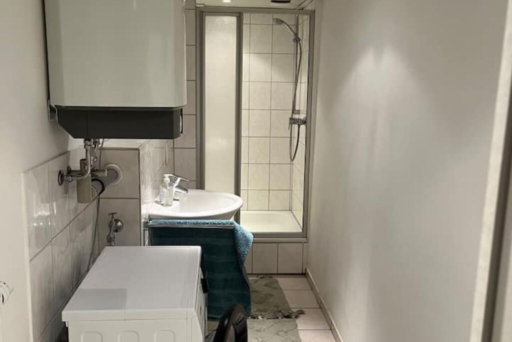 Handtücher, Seife, Toilettenpapier