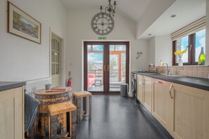 Interior - Meadow Barn, a spacious cottage for 6 in the Lake District (Duddon Bridge)