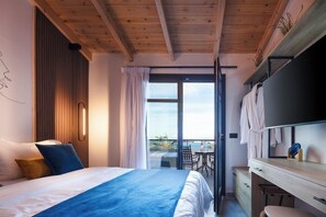 Suite, 2 Bäder, Meerblick | Allergikerbettwaren, Zimmersafe, laptopgeeigneter Arbeitsplatz