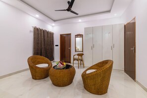 Villa Deluxe, vue jardin | Intérieur