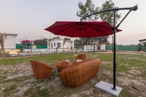 Terrace/patio - Alaya Stays Krishna Farm With Pool (Noida)