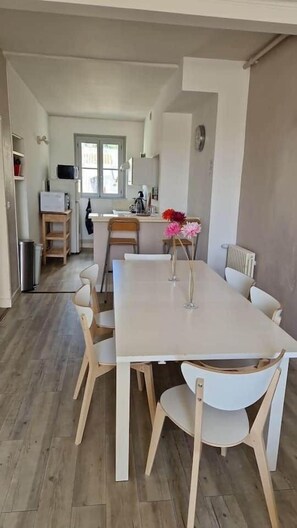 Dining - The Family in the heart of the Loire Valley Chinon (Chinon)