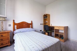 熨斗/熨衣板、WiFi、床单