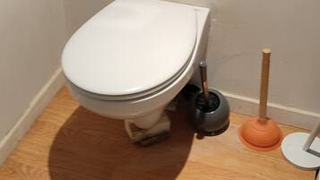 Towels, toilet paper