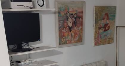 Homestay and private bathroom. accessible kitchen