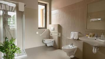 Doccia, asciugacapelli, asciugamani