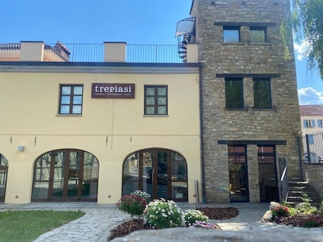 Exterior. Hotel Trepiasì