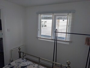 1 chambre, fer et planche Ă repasser, Wi-Fi, literie fournie