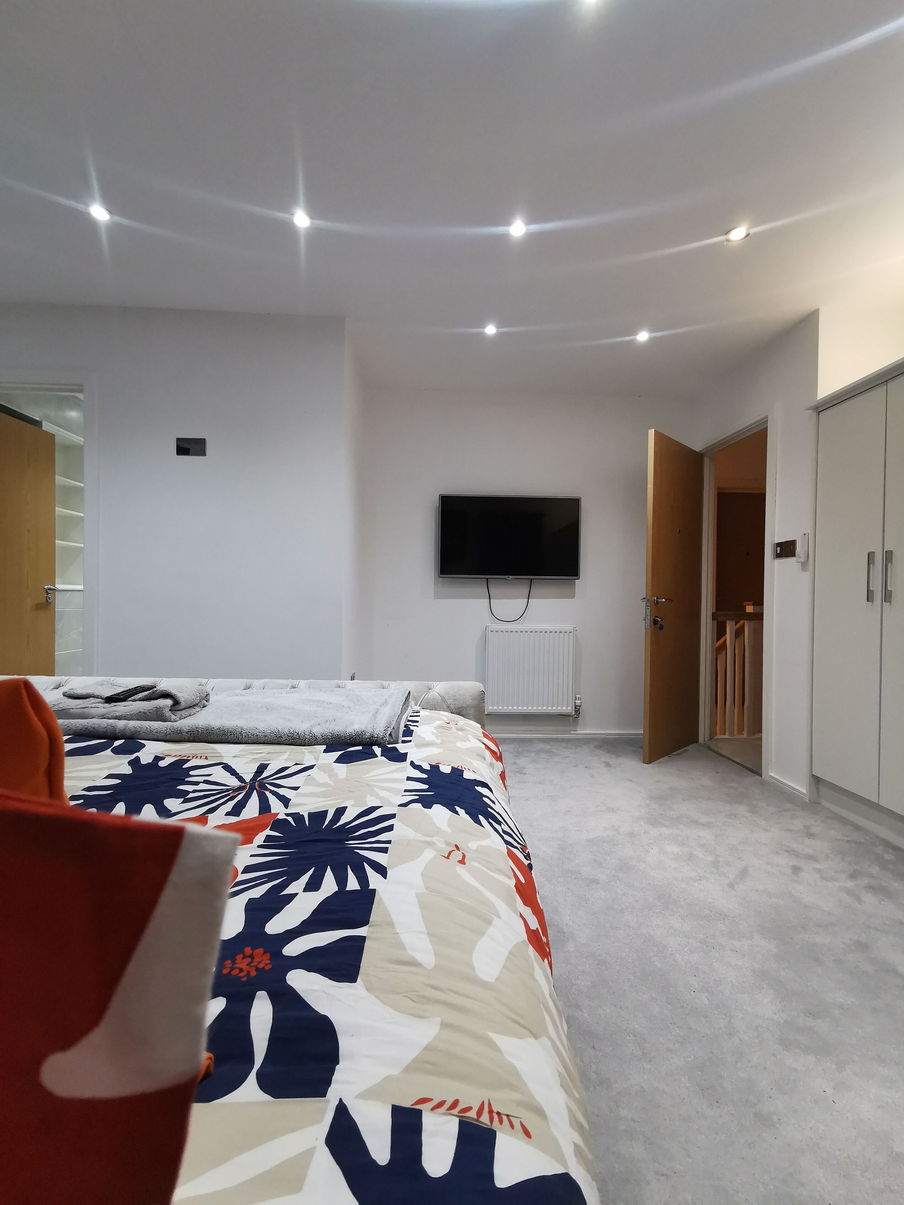 4 camere, una scrivania, ferro/asse da stiro, Wi-Fi gratuito