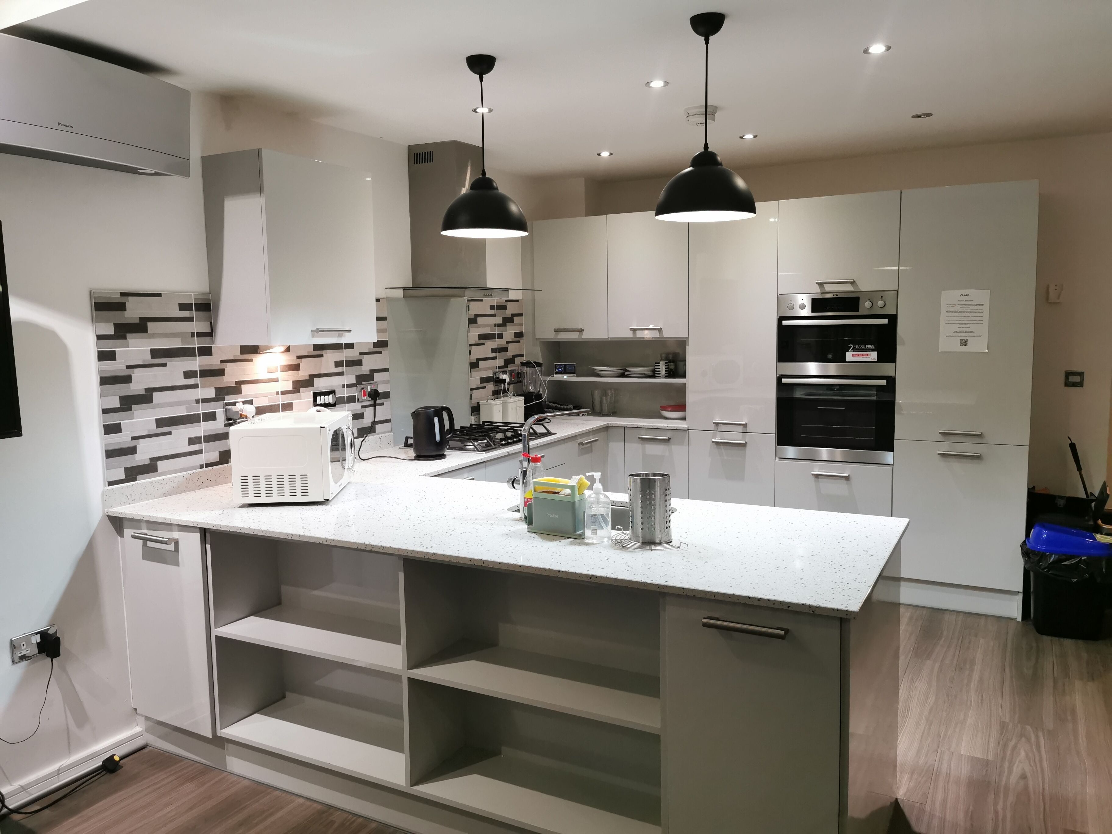 Microwave, oven, stovetop, dishwasher