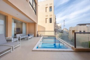 Outdoor pool - Bloomfields Stunning 4BR Villa Fujairah (Dibba)