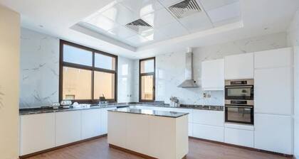 Bloomfields Stunning 4BR Villa Fujairah