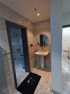 Chambre Double | Salle de bain