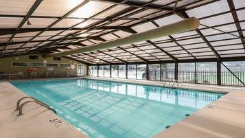 Inomhuspool och uppvÀrmd pool