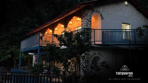 Exterior - Tatsaaraa Kavan (Ramgarh)