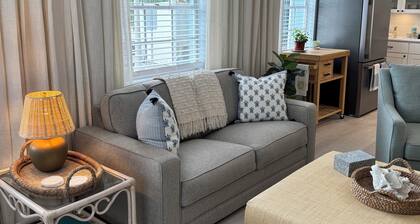 Lido Key first floor 1BR condo steps from Lido Beaches and St. Armand's.