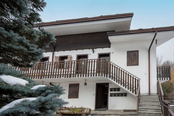Gebäude, Holz, Haus, Wohngebiet, Zuhause, Die Architektur, Tür, Balkon, Hütte, Veranda
