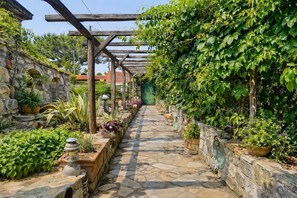 House | 2 bedrooms, Internet - Saltos Apartment 2 - Pool Garden Getaway (Nea Propontida)