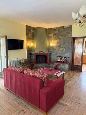 Villa | 4 bedrooms, Internet - Saltos Village House - Peaceful Poolside Retreat (Nea Propontida)