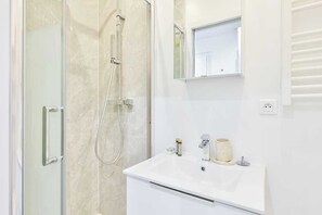 Bathroom - Charming Studio - 2P - Eiffel Tower (Paris)