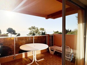 Property grounds - Apartment 6 people, sea view, unlimited Wi-Fi (Roquebrune-Cap-Martin)