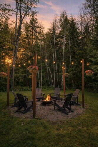 Kid Friendly Cabin, Mount Snow 8 Min, Hot Tub, Game Room, Fire Pit, Dogs Ok