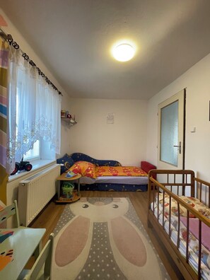 2 habitaciones, wifi, ropa de cama y acceso para silla de ruedas 