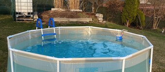 Beautiful 2-bedroom townhome in welcoming Besednice for your stay