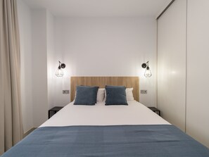 Bügeleisen/Bügelbrett, kostenloses WLAN, Bettwäsche