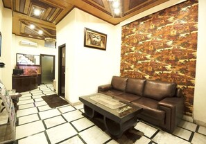 Exterior - Hotel Delhi Darbar-Near Karolbagh Metro (New Delhi)