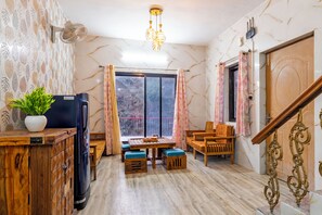 Comfort Villa, Hill View | Interior - Alaya Stays Vyasa Duplex With Views (Mussoorie)