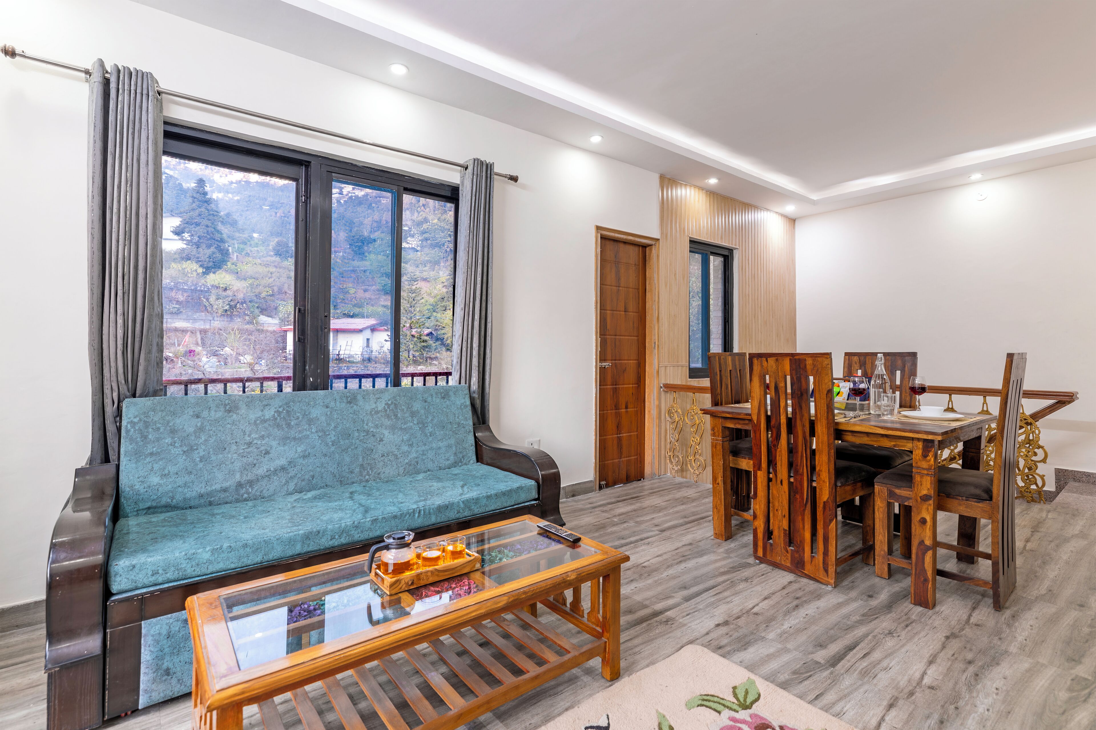 Comfort Villa, Hill View | Dining