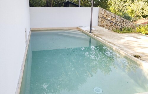 Amazing home in Cizici