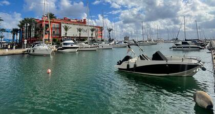 Charming 3-bedroom penthouse near Doña Julia Golfclub perfect for digital nomads