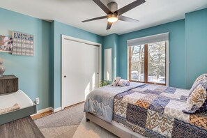 Interior - 1 Mi to Big Boulder Mountain: Townhome W/gas Grill (Lake Harmony)