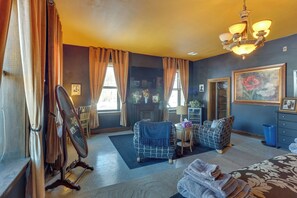 House (3 Bedrooms) | Interior - Fun & Unique Home w/ Vintage Game Room in Annville (Annville)