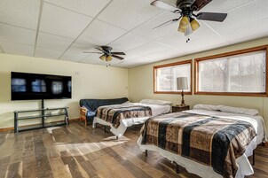 House (6 Bedrooms) | Interior