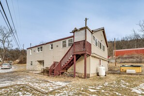 House (6 Bedrooms) | Interior - Group Getaway w/ Fire Pit: Near Susquehanna River! (Danville)