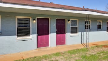 Apartment (0 Bedroom) | Interior