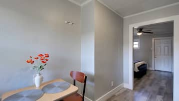 Apartment (0 Bedroom) | Interior