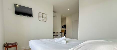 Strygejern/strygebræt, Wi-Fi, sengetøj