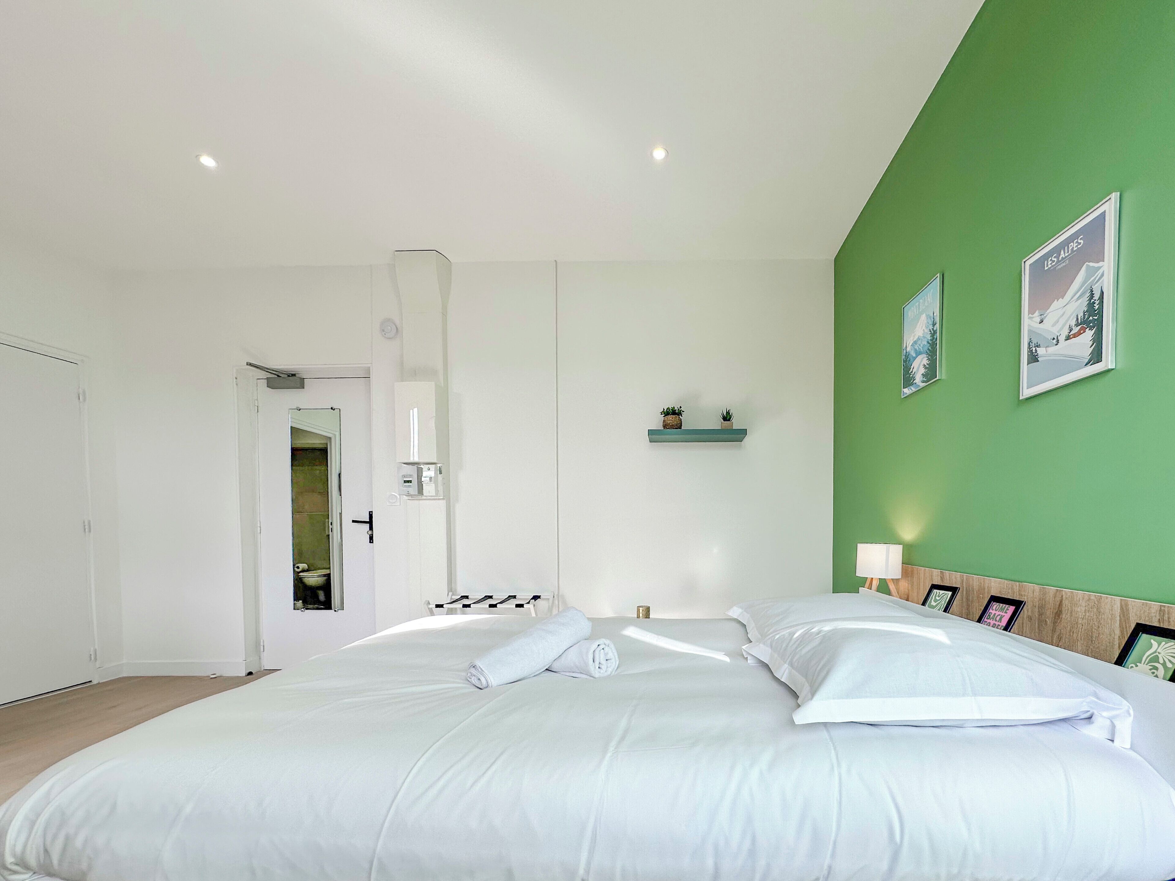 Fer et planche à repasser, Wi-Fi, draps fournis