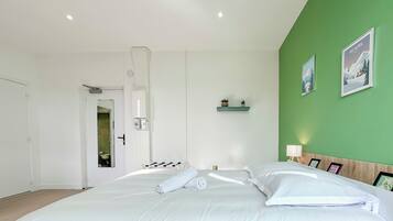 Fer et planche Ă repasser, Wi-Fi, draps fournis