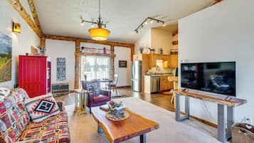 Apartment (0 Bedroom) | Interior