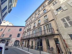 Exterior - #IE | Le Boisé 🪵| Hypercentre (Grenoble)