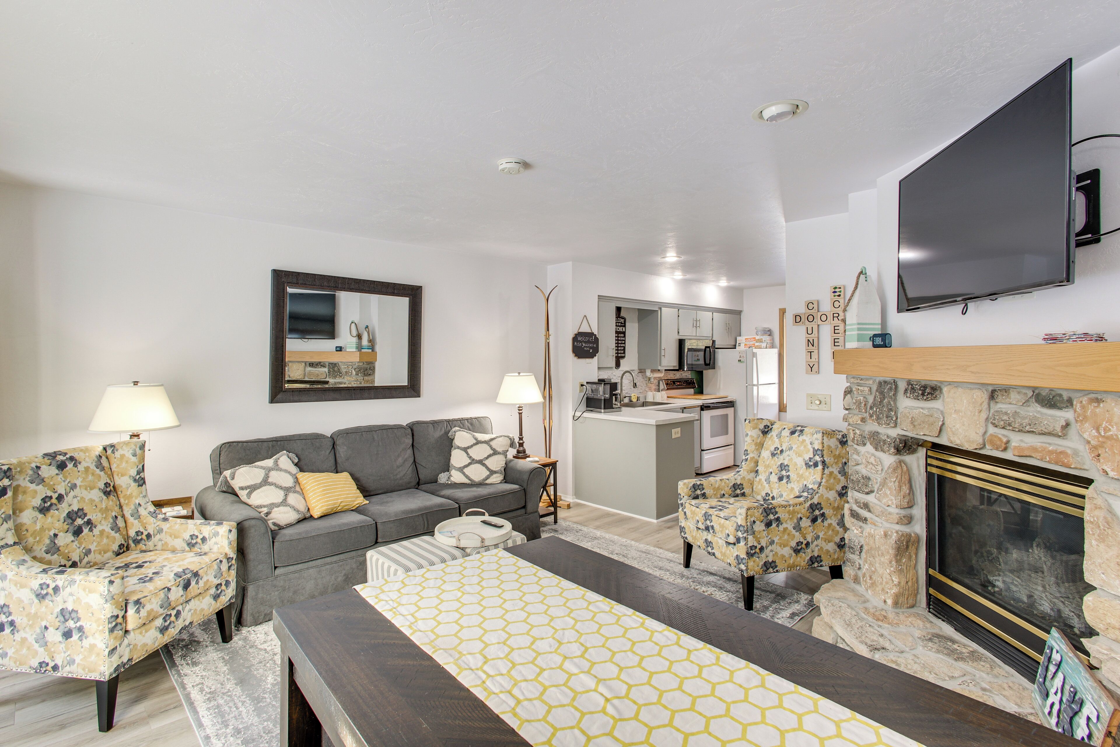 Apartment (2 Bedrooms) | Bahagian dalam