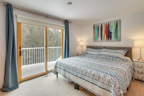 Apartment (2 Bedrooms) | Interior - 1 Mi to Dtwn Fish Creek! Charming Door County Stay (Fish Creek)