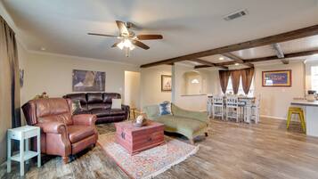 House (4 Bedrooms) | Bahagian dalam